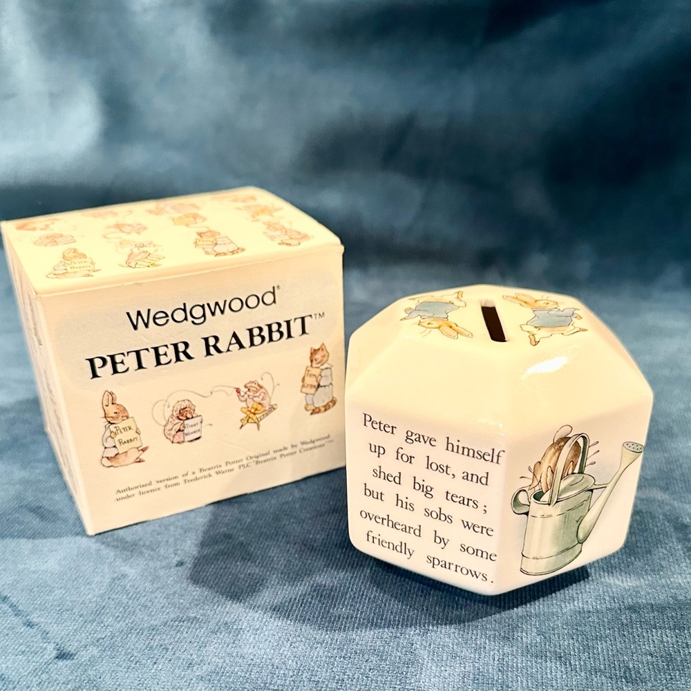 Vintage Wedgwood Peter Rabbit Moneybox Coin Box